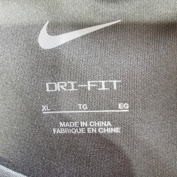 Nike Dri-Fit Short Sleeve Crew Neck Tee Dark Grey/Green - Sz XL - Picture 3 of 3